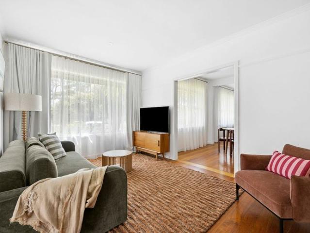 Stylish & Convenient East Geelong Living
