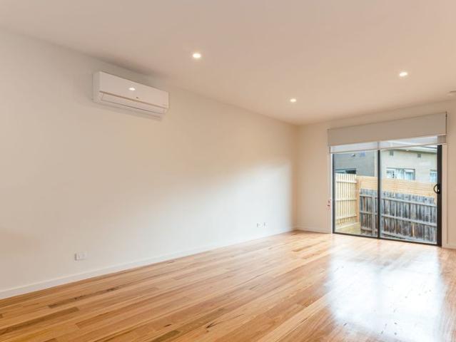 Stylish & Convenient Living in a Sought After Location