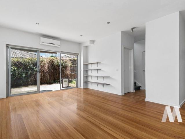 Stylish & Convenient Living in the Heart of West Footscray
