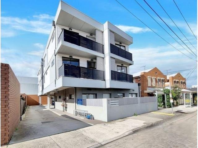 Stylish & Convenient Living in the Heart of Yarraville