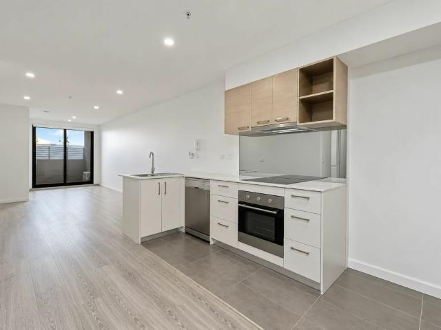 Stylish & Convenient Living in the Heart of Cheltenham