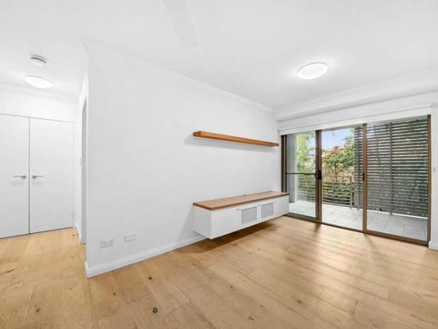 Stylish & Convenient Living in the Heart of Cromer