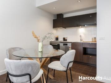 Stylish & Convenient Living in the Heart of Dandenong