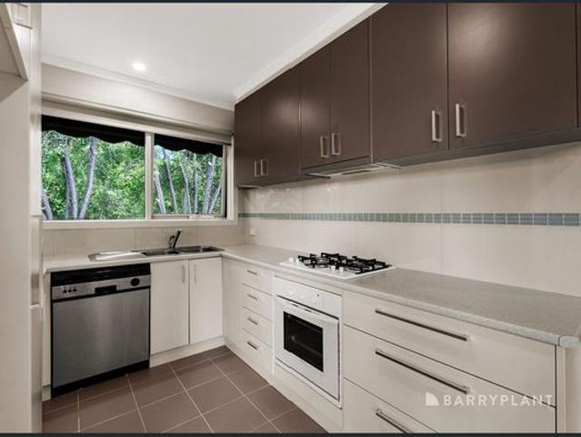 Stylish & Convenient Living in the Heart of Ringwood