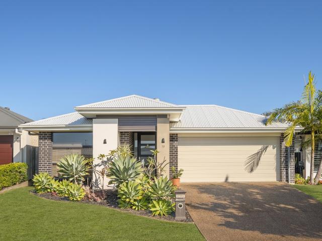 Stylish & Convenient Mango Hill Living!