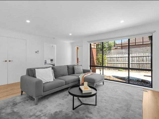 Stylish & Conveniently Located Two Bedroom Unit