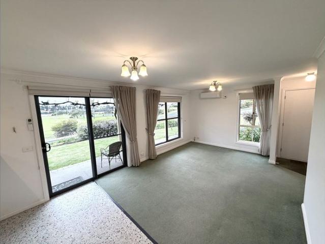 Stylish Corner Block Living Close to Warrnambool CBD