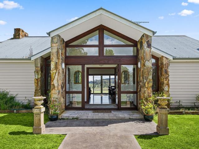 Stylish countryside retreat