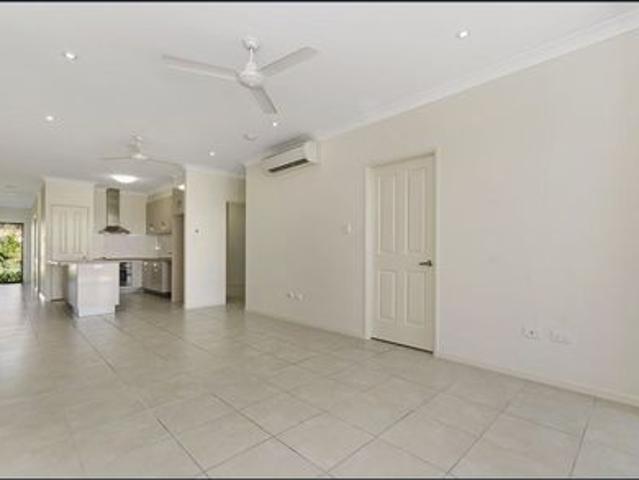Stylish Duplex Living in Deeragun