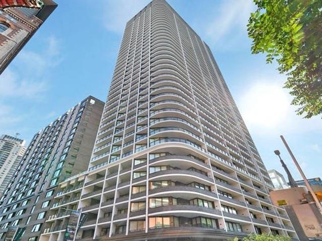 Stylish Darling Square Apartment in Prime City Location