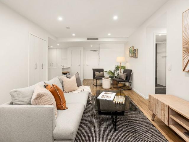 STYLISH DESIGN, LIGHT FILLED AND NORTH ASPECT