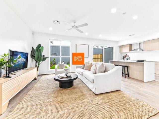 Stylish Double Storey Terrace Home in Vibrant Oran Park!