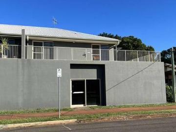 Stylish Executive Townhouse in Childers
