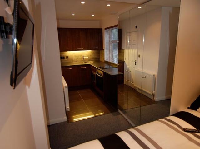 Stylish East Acton Studio – Move In Ready