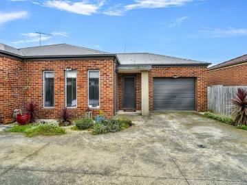 Stylish, Easy Care Living in a Prime Newcomb Pocket