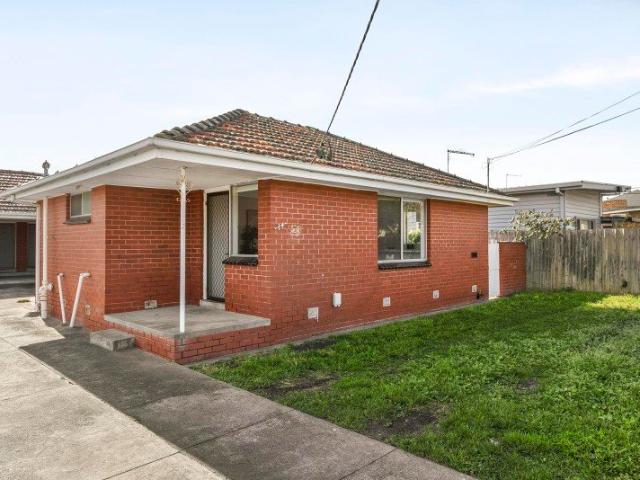 Stylish entry into thriving Thomastown