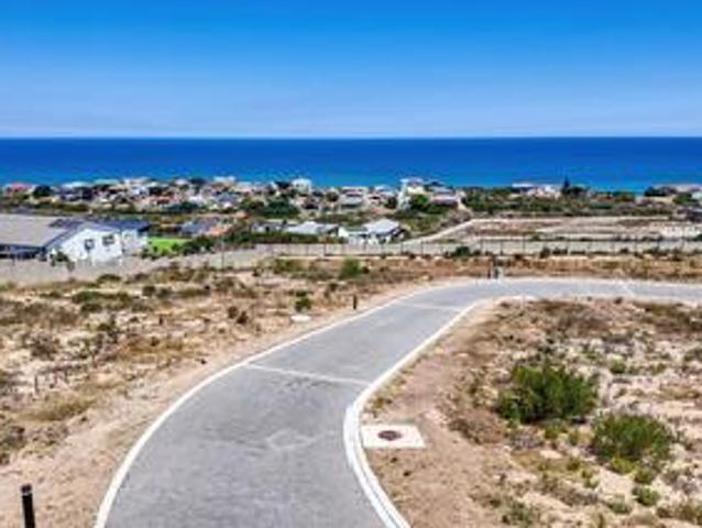 stylish estate homes with flexible d.