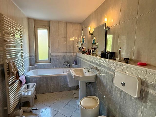 Stylish, Fully Furnished 4 Room Apartment with Private Garden & Balcony – Prime Location in Karlsruheo in quiet street Karlsruhe, Karlsruhe Amsterdam Apartments for Rent