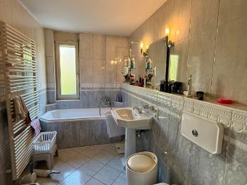Stylish, Fully Furnished 4 Room Apartment with Private Garden & Balcony – Prime Location in Karlsruheo in quiet street Karlsruhe, Karlsruhe Amsterdam Apartments for Rent