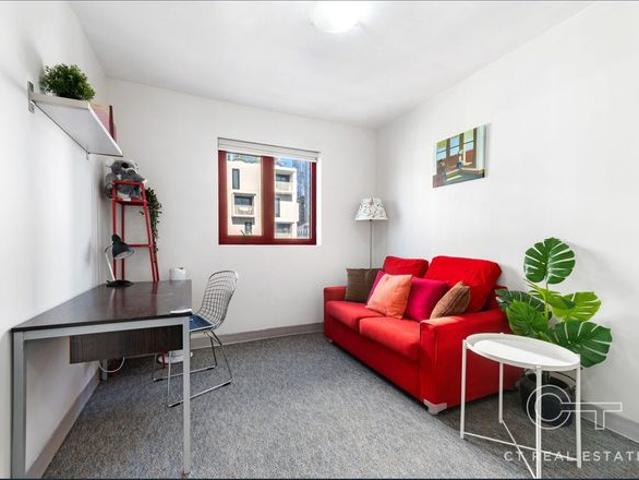 Stylish & Fully Furnished 1 Bedroom Apartment in the Heart of Carlton