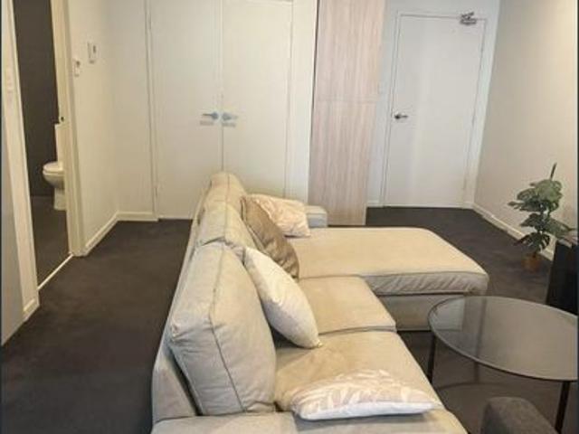 Stylish & Fully Furnished 1 Bedroom Apartment in the Heart of Rosebery