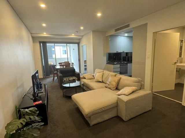 Stylish & Fully Furnished 1 Bedroom Apartment in the Heart of Rosebery