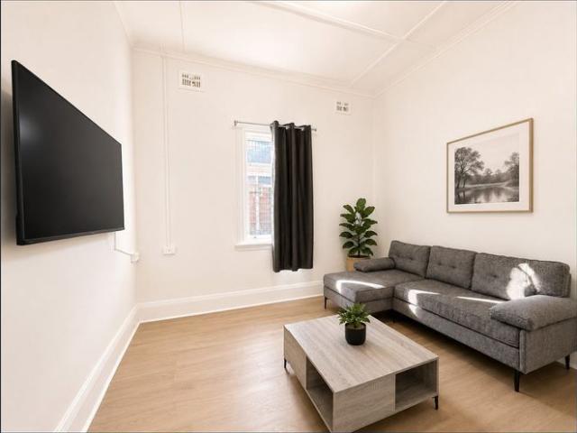 Stylish Fully Furnished 3 Bedroom Apartment