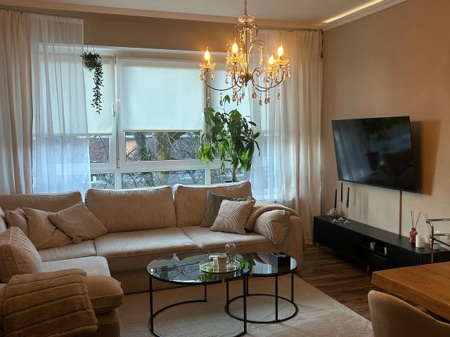 Stylish & Fully Furnished Apartment for Sublet in Prime Düsseldorf Bilk – All Inclusive!, Dusseldorf Amsterdam Apartments for Rent