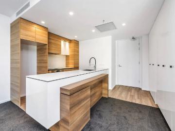 Stylish Fully Furnished Apartment in the Heart of the City