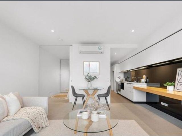Stylish Fully Furnished Apartment in Vibrant Kensington