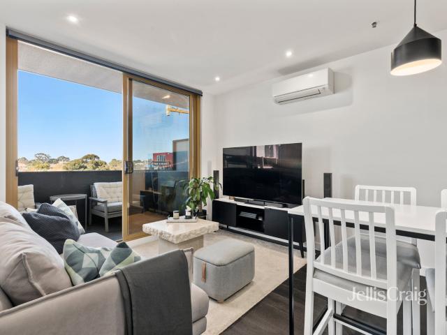Stylish Fully Furnished Apartment with Premium Resident Amenities