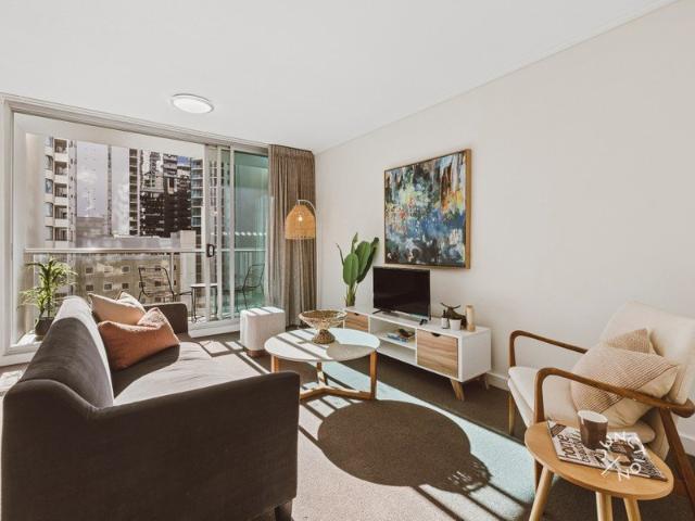 STYLISH FULLY FURNISHED LIVING AT FESTIVAL TOWERS