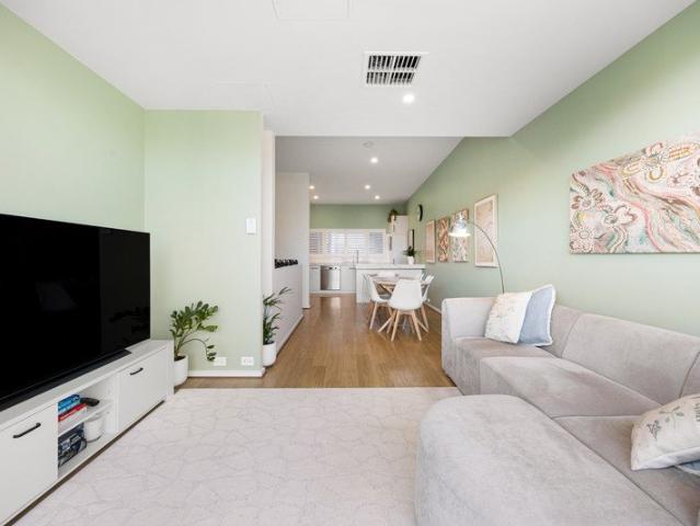 Stylish, Fully Renovated Townhouse In The Heart Of Port Adelaide