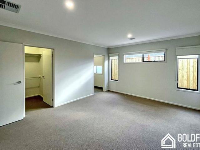 Stylish, Functional & Family Ready 4 Bedroom house for lease in Winter Valley
