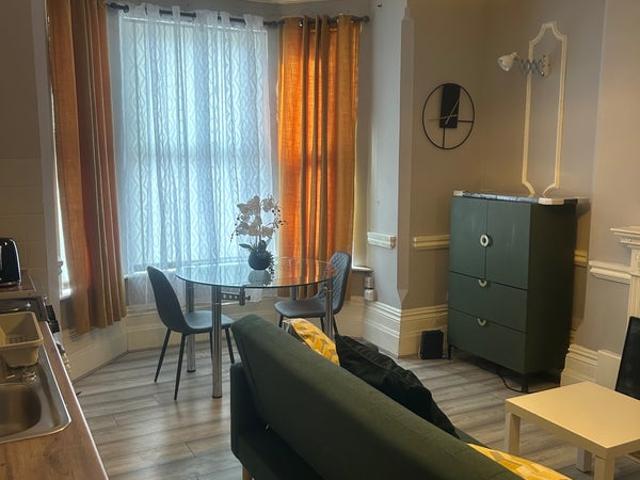 Stylish Furnished 1 Bed Flat, Mapperley Park NG3