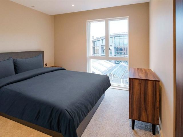Stylish furnished 1 bedroom apartment located in the Hudson Quarter development