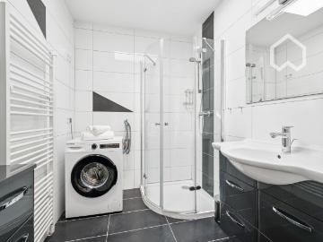 Stylish furnished 2 room apartment in Düsseldorf Unterbilk with cleaning & parking option, Dusseldorf Amsterdam Apartments for Rent