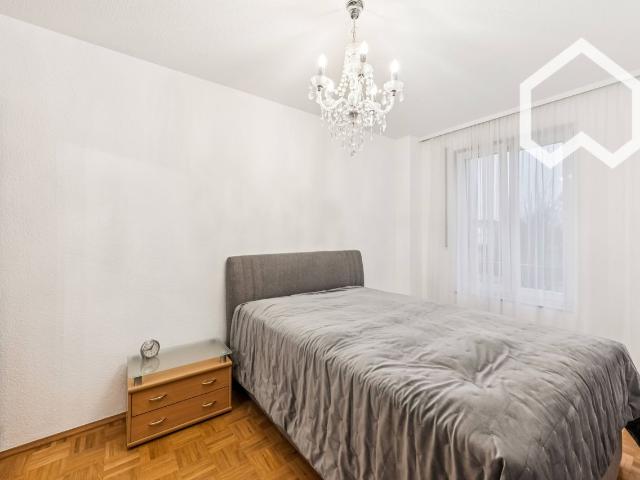 Stylish Furnished 2 Room Apartment with Balcony and Underfloor Heating | Cologne Merheim, Koln Amsterdam Apartments for Rent