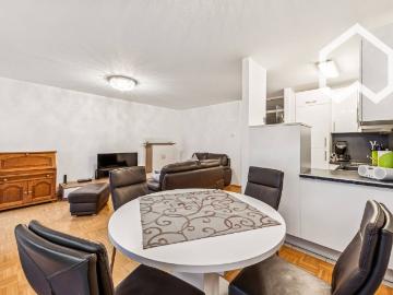 Stylish Furnished 2 Room Apartment with Balcony and Underfloor Heating | Cologne Merheim, Koln Amsterdam Apartments for Rent