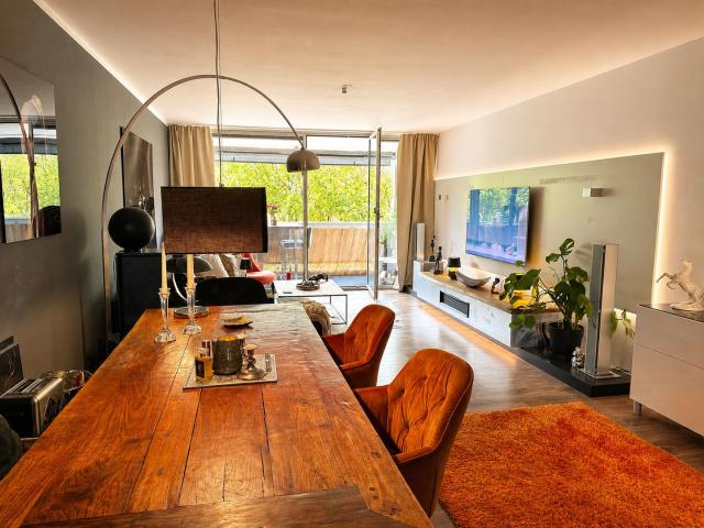 Stylish furnished 3 room apartment in Schwabing directly at the English Garden