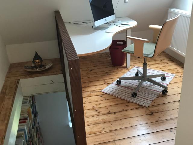 Stylish Furnished Townhouse with Garden & Fireplace – Ideal for Expats Temporary Stay