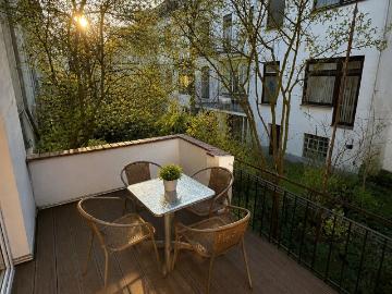 Stylish Furnished Apartment in Bremen’s Viertel – Recently Renovated, Bremen Amsterdam Apartments for Rent
