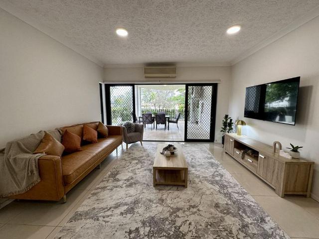 Stylish Furnished Apartment in Prime South Brisbane Location gas electricity and internet included