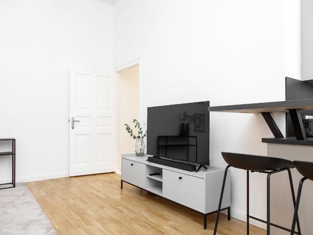 STYLISH FURNISHED APARTMENT IN THE HEART OF PANKOW, Berlin Amsterdam Apartments for Rent