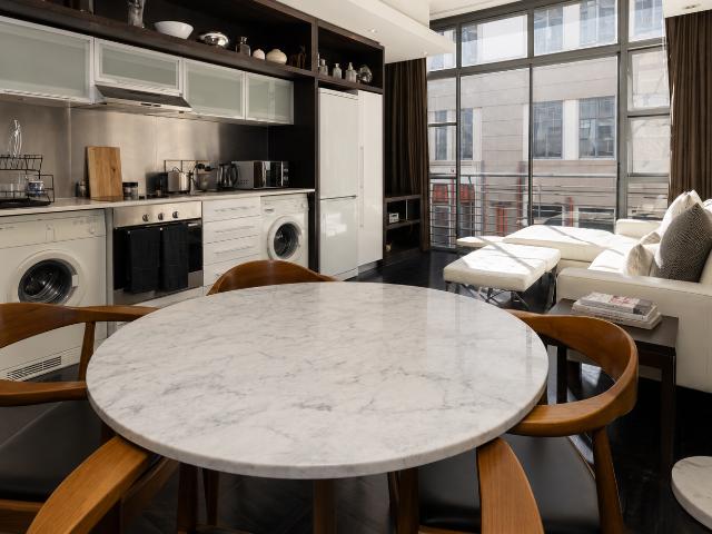 Stylish Furnished Apartment in the heart of the City