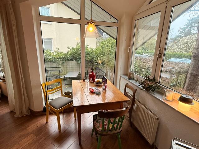 Stylish Furnished Apartment with Balcony & Parking, Koln Amsterdam Apartments for Rent
