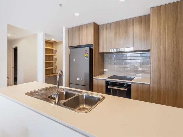 Stylish Furnished Living in the Heart of Varsity Lakes
