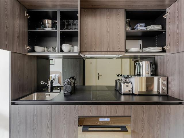 Stylish Furnished Studio Apartment in Sihlfeld, Zurich Amsterdam Apartments for Rent