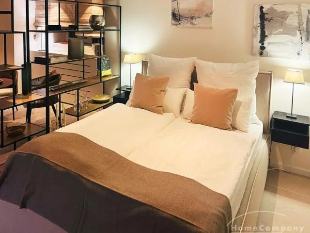 Stylish furnished studio apartment with private terrace in Groß Flottbek