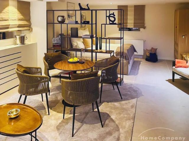 Stylish furnished studio apartment with private terrace in Groß Flottbek